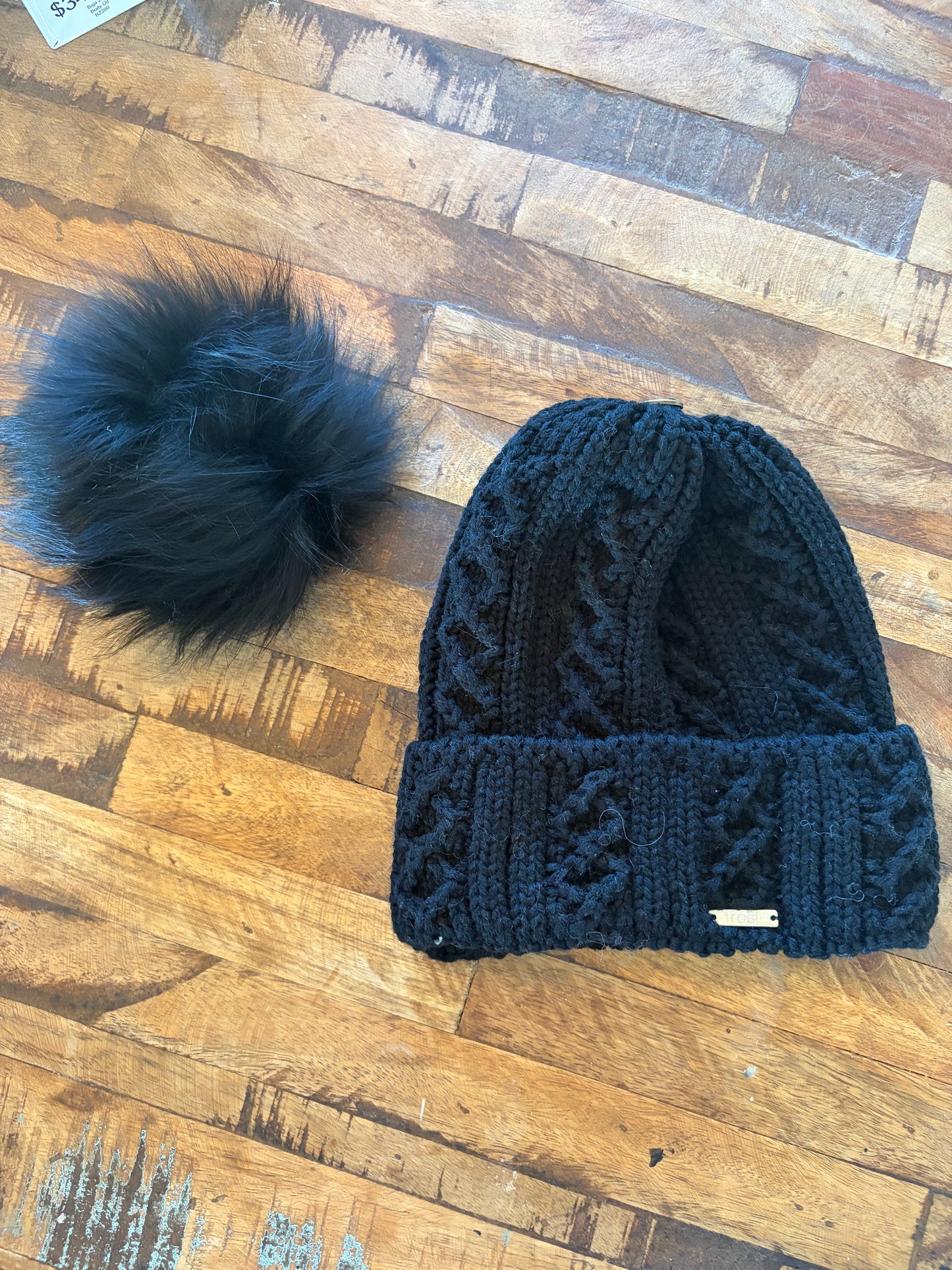 Frost Cable Knit Hat